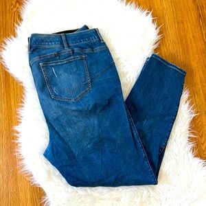 Torrid premium stretch skinny jeans